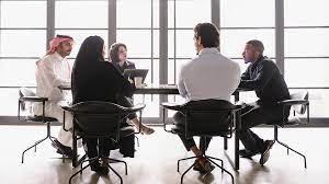 استراتيجيات فعّالة للتقديم على وظائف الشركات الكبرى في السعودية